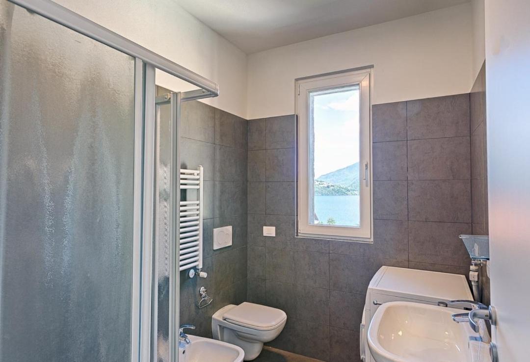 Modern Apartments Lake View With Pool Musso ภายนอก รูปภาพ